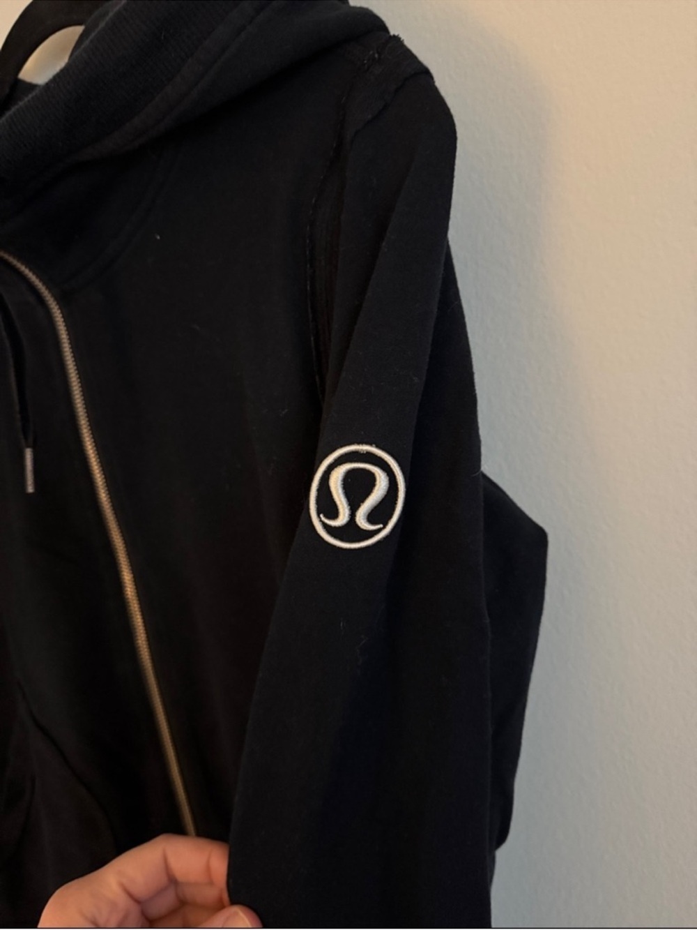 Vtg Lululemon Hoodie View 3